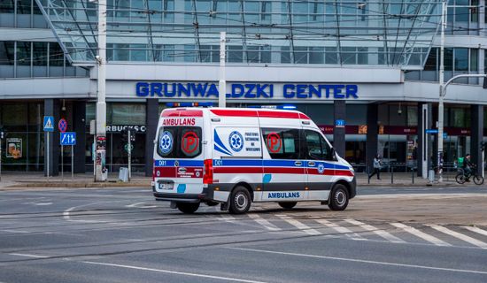 图木舒克骨折病人接送专车怎么收费?